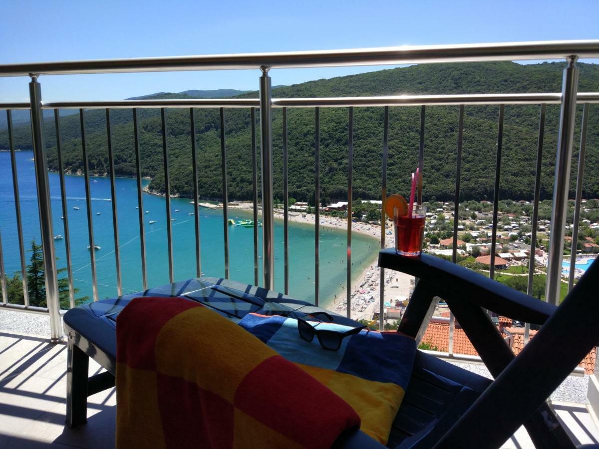 Apartments Supra Mare Rabac Exterior foto